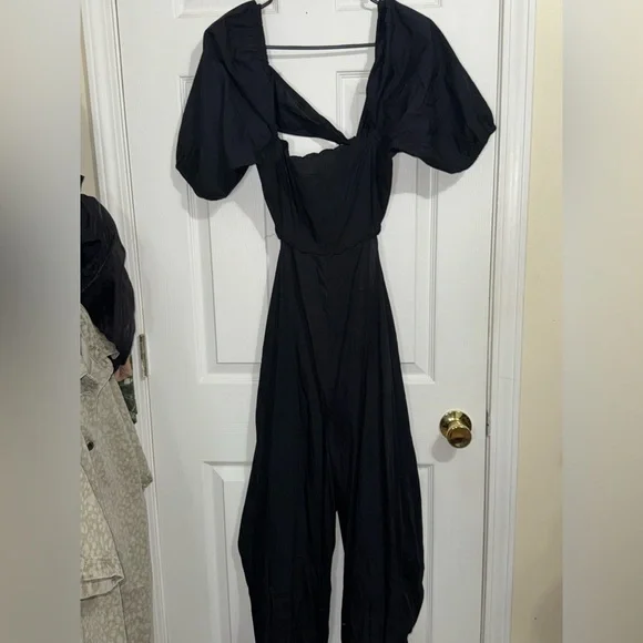 Elegant Black Jumpsuit by ASOS - Picture 3 of 7